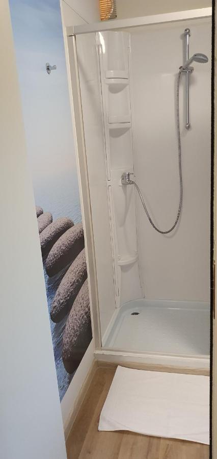 Mobile Home Cicibela บีโอกราดนาโมรู ภายนอก รูปภาพ