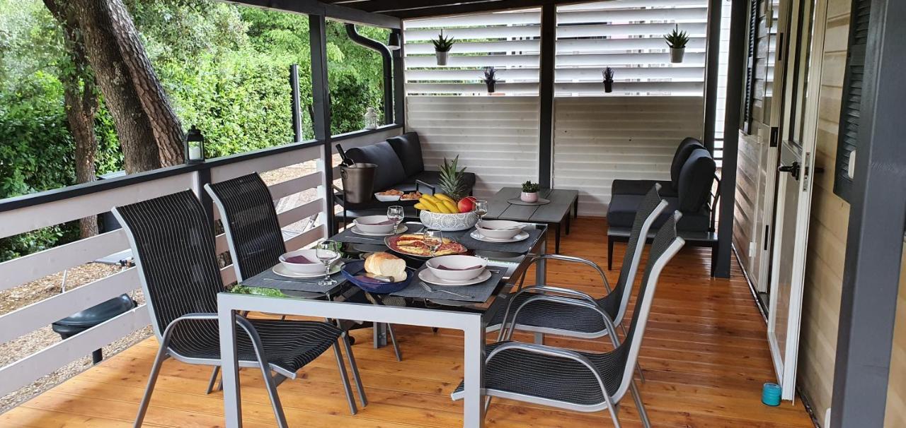 Mobile Home Cicibela บีโอกราดนาโมรู ภายนอก รูปภาพ