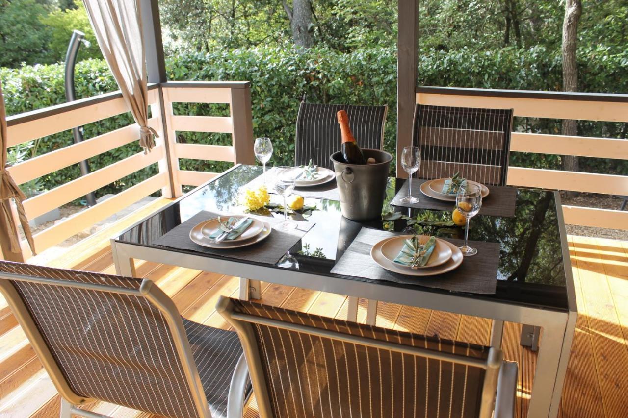 Mobile Home Cicibela บีโอกราดนาโมรู ภายนอก รูปภาพ