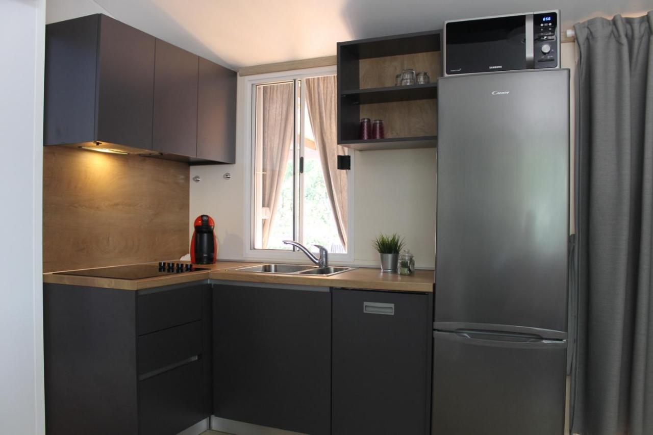 Mobile Home Cicibela บีโอกราดนาโมรู ภายนอก รูปภาพ